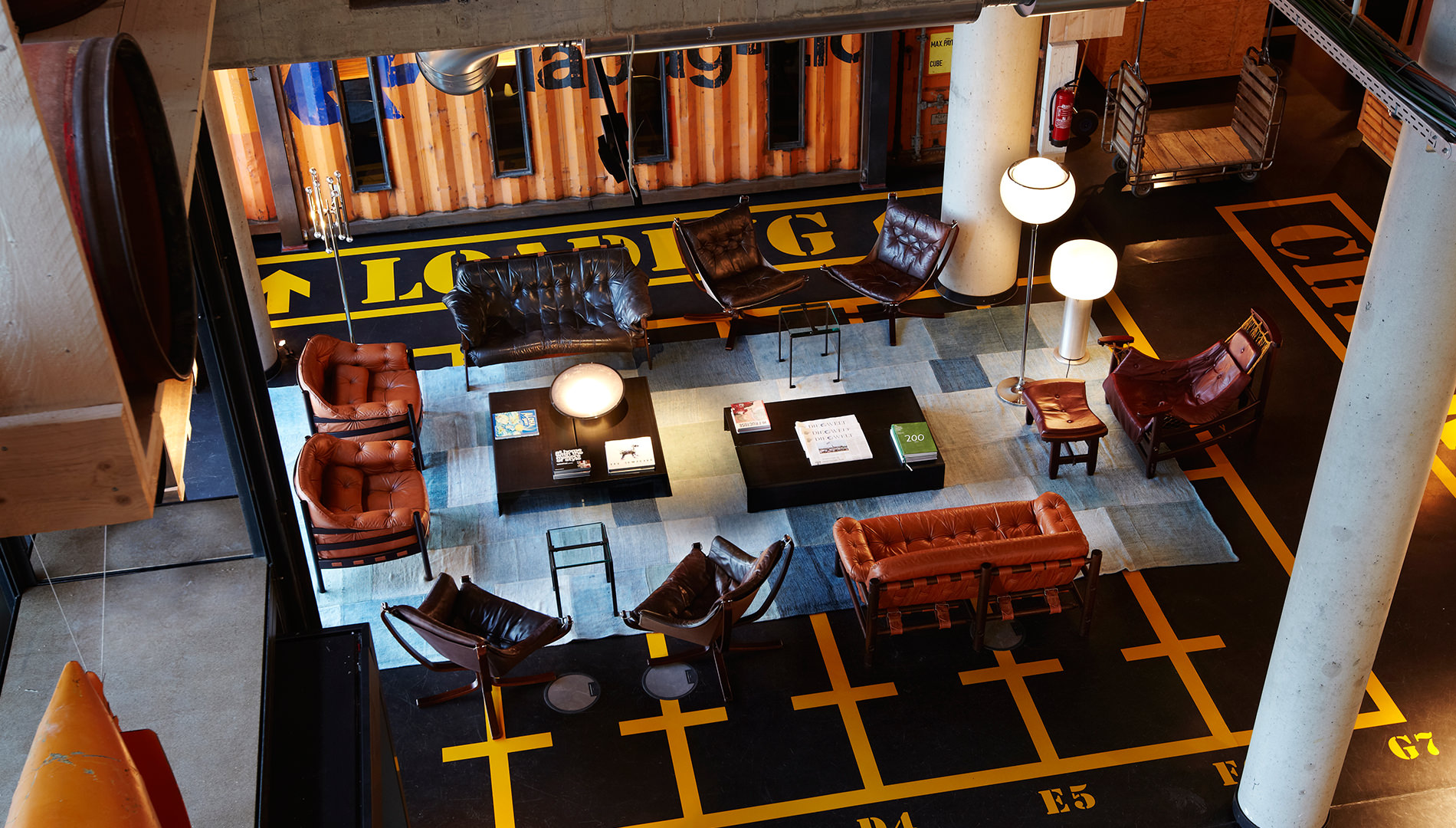 Messe Design Live Kommunikation Hamburg 25Hours Hotel Hafencity Lobby Lounge Sessel Going Places EventLabs